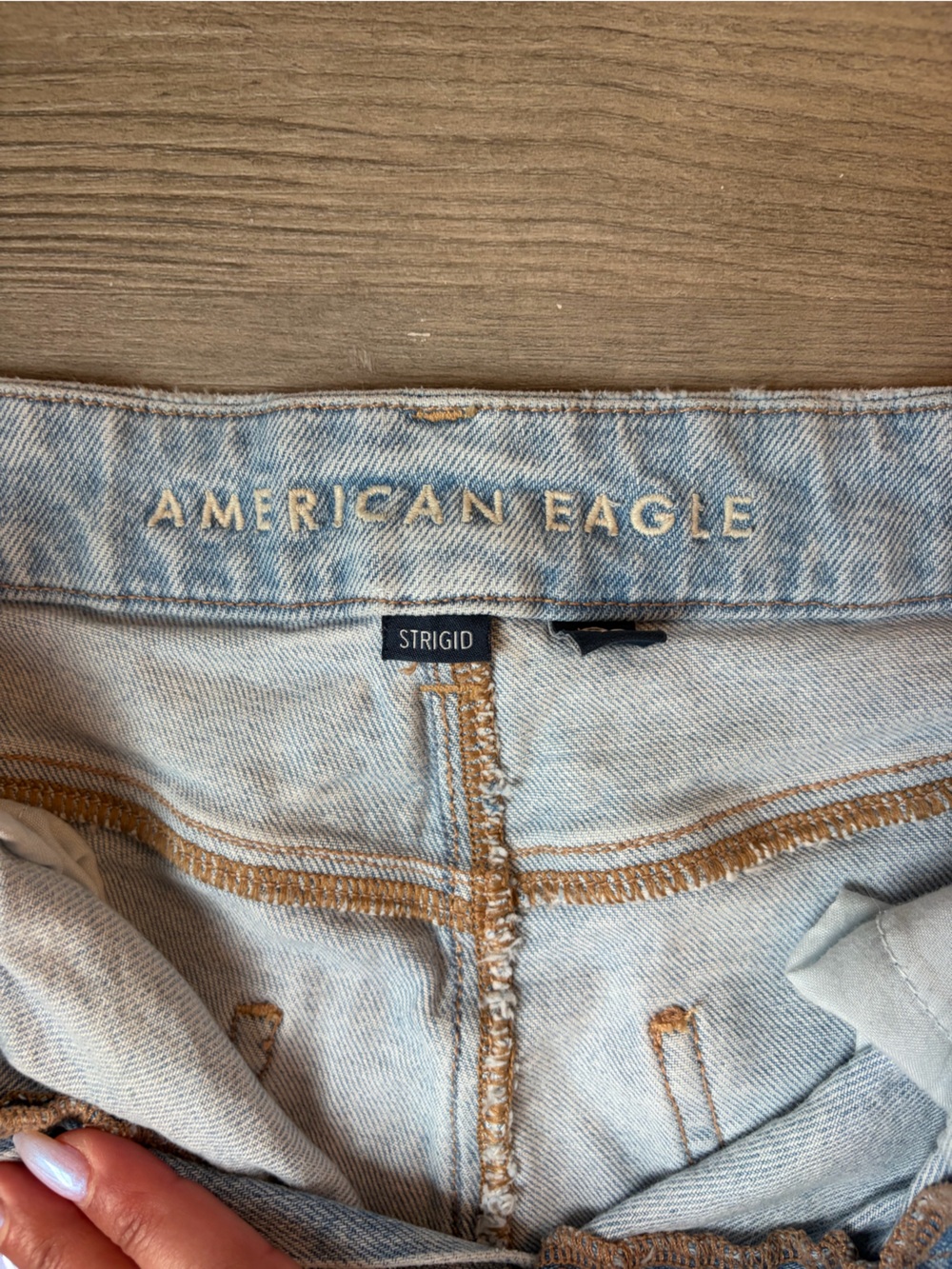 American Eagle Outfitters Pale Blue Ankle Jeans - Picture 2 of 6